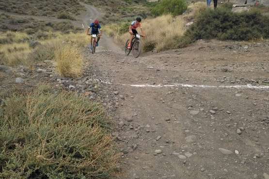 Jóvenes promesas del ciclismo en Telde (Foto TA)